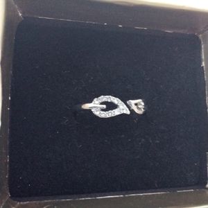 925 STERLING SILVER 10 DIAMOND RING
